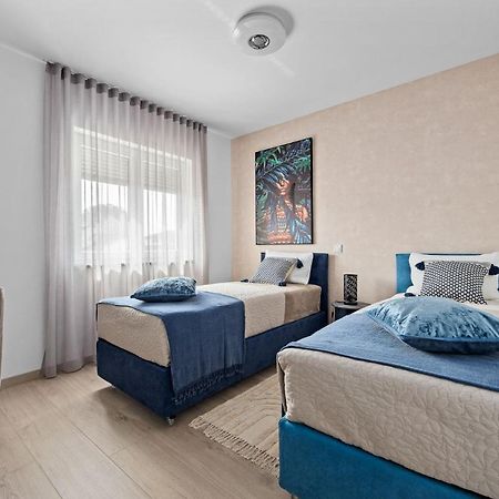 Apartment Leone ميدولين المظهر الخارجي الصورة